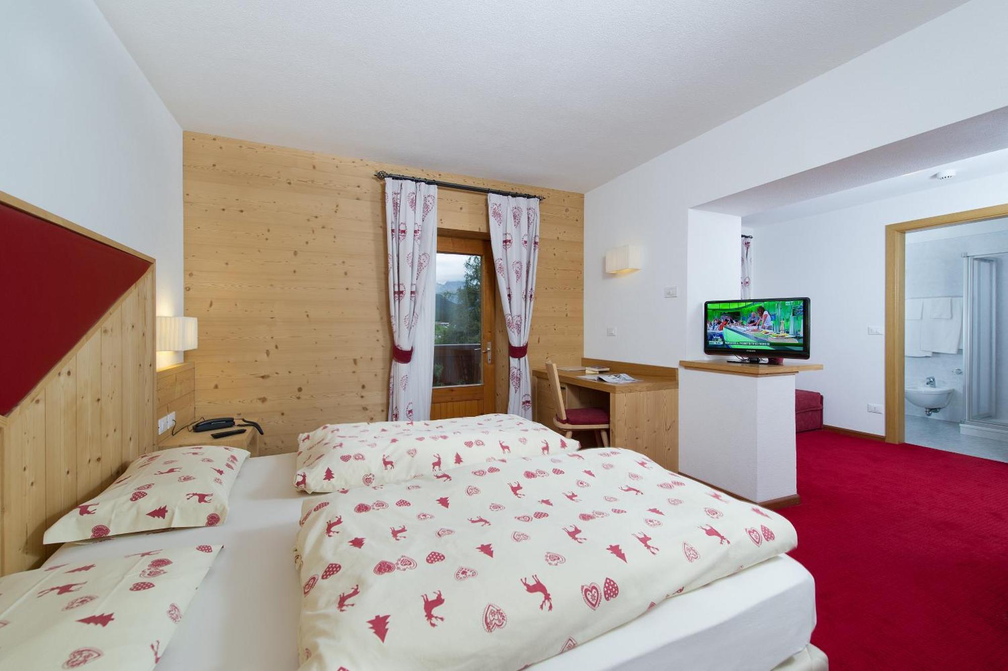 Hotel Gran Mugon Vigo di Fassa Δωμάτιο φωτογραφία